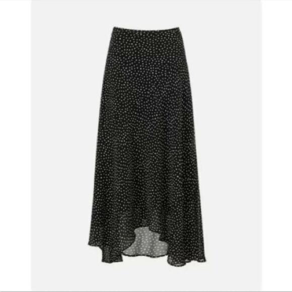 CAbi #4024 Sinatra handkerchief hem Skirt new with tags - Picture 12 of 12